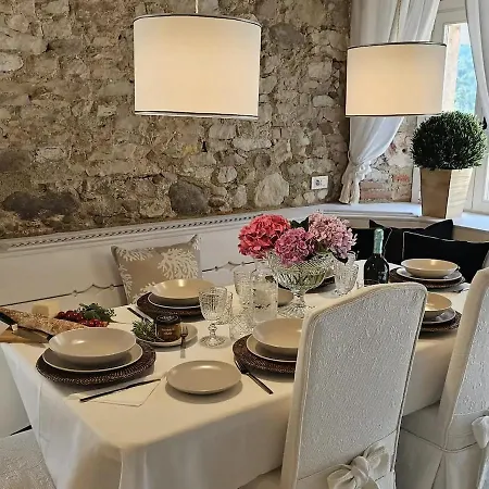 Romantic Torri Del Benaco